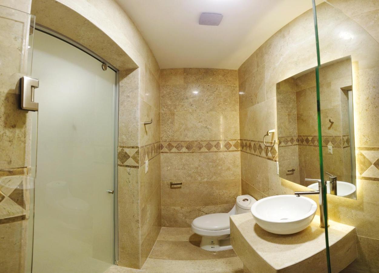 Real De La Pena Hotel 2 เอเซเกียล มอนเตส ภายนอก รูปภาพ